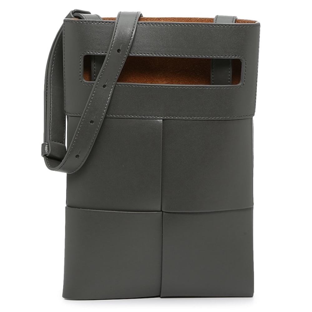 Authentic ❤️ Bottega Veneta Borsa Urban Leather Crossbody Bag -  MSRP $1,500